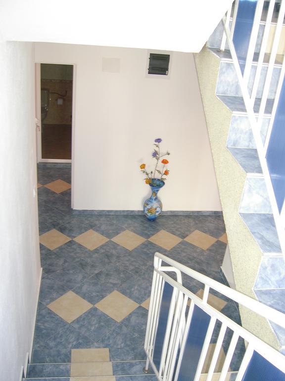 Sianie Guest House Равда Экстерьер фото